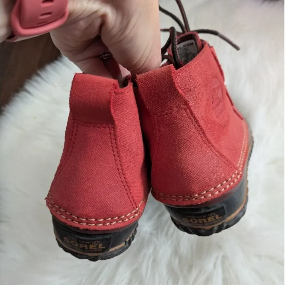 Sorel Woman’s Out N About Red Waterproof Leather Duck Boots NL2339-678 Size 6